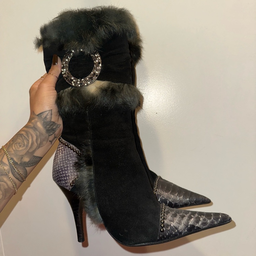 El Dante’s suede boots